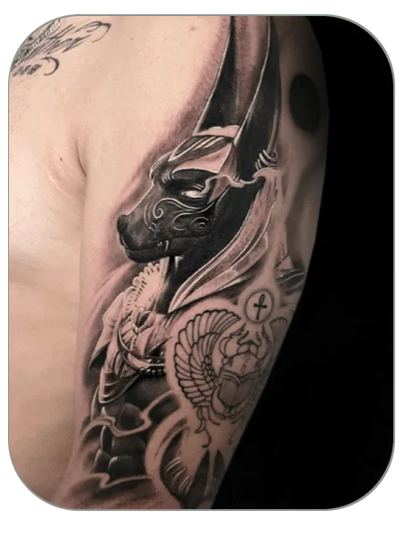 tatuaje de Annubis en brazo hecho por Noe en The last gallery tattoo studio en Mollet del Vallés , Barcelona